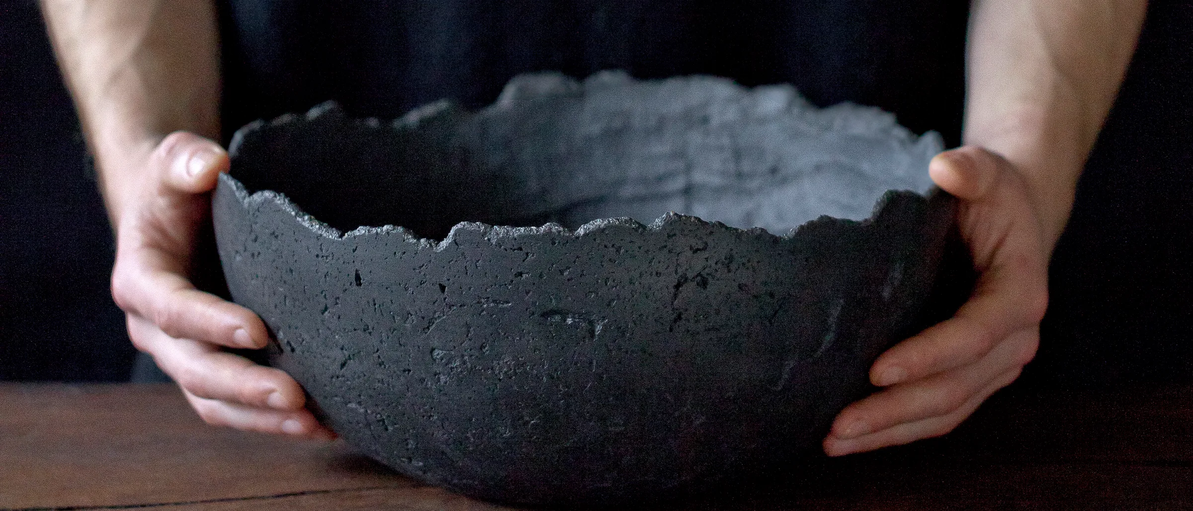 Nahaufnahme einer strukturierten Betonoberfläche